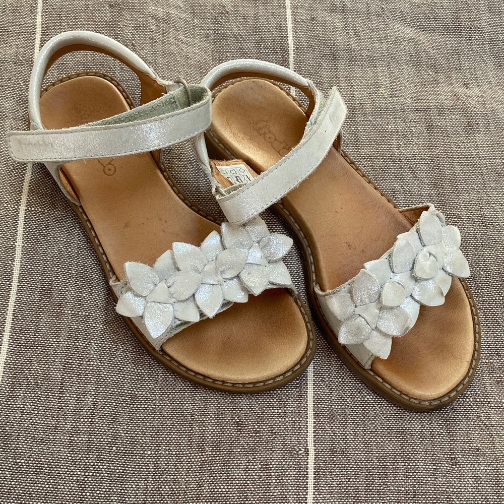 Froddo Girls' Glitter Flower Strap Sandals - Size EU 33/US little girl 2